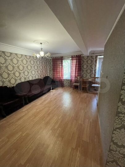 2-к. квартира, 50 м², 1/5 эт.