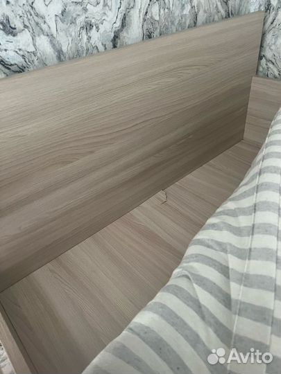 Продам двухъярусную кровать