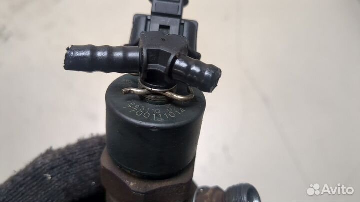 Форсунка топливная Volvo S40 / V40, 2003