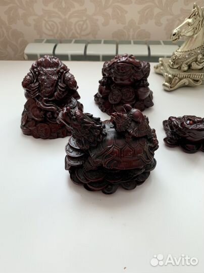 Жаба трехпалая статуэтка фэн шуй