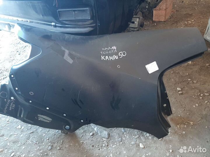 Правый крыло на camry 55