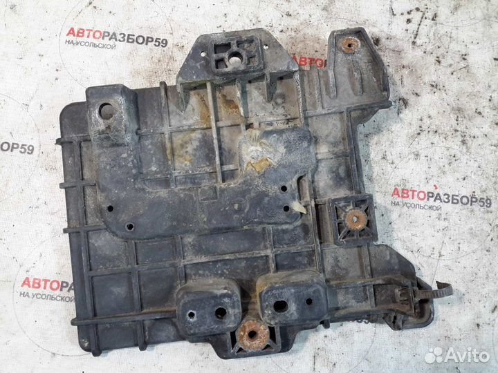 Площадка акб KIA RIO 3 QB