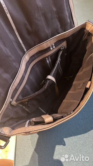 Сумка на плечо мужская Hugo Boss кожаная