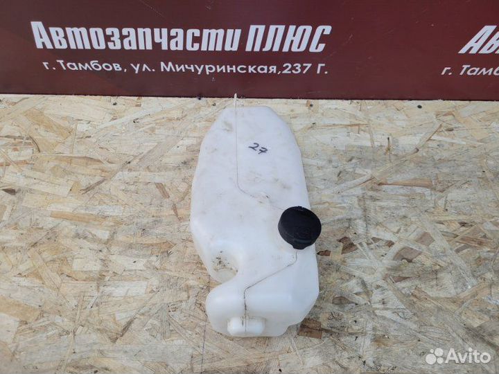 Бачок омывателя Renault Logan