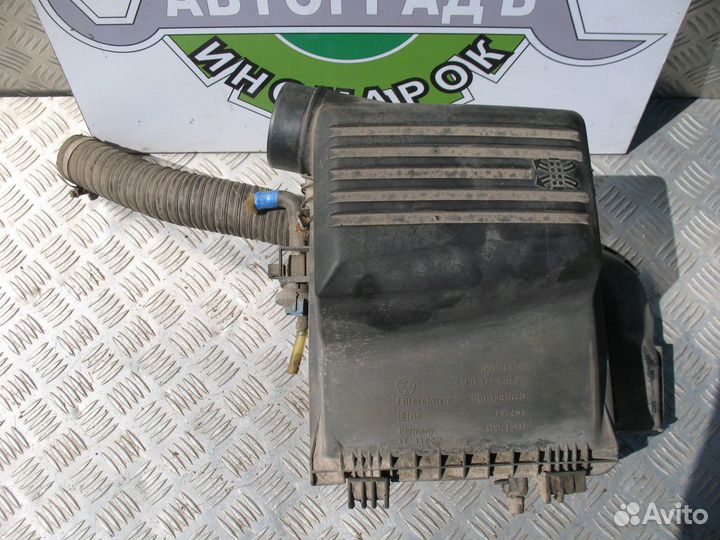 Корпус воздушного фильтра Volkswagen Vento 1.8 AAM