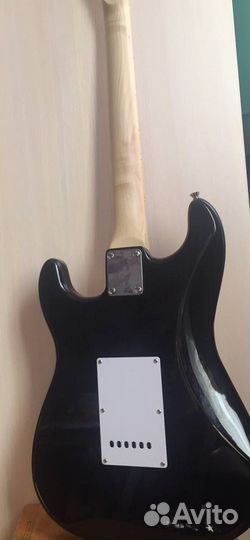 Электрическая гитара Fabio ST 200