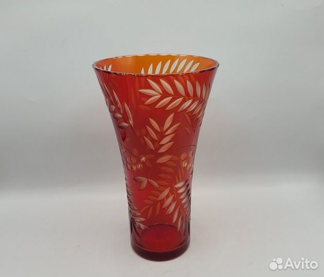 Ваза для цветов цветное рубиновое стекло Рябинка