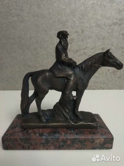 Статуэтка Лев Толстой на лошади, бронза