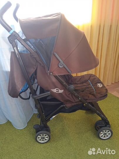 Прогулочная коляска трость