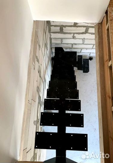 Забежная лестница с установкой