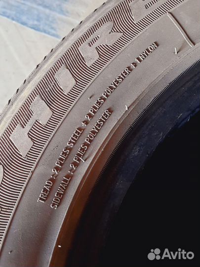 Triangle TR257 215/60 R17 96H