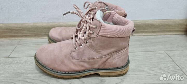 Зимние ботинки для девочки