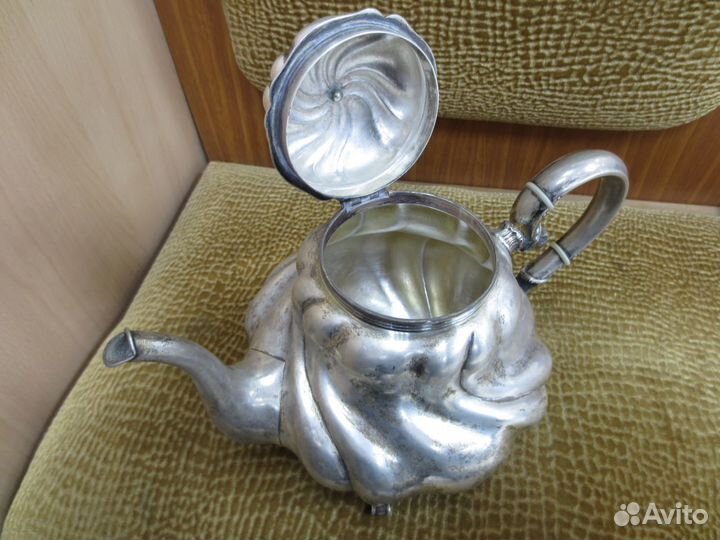 Антикварный чайник Ag 800