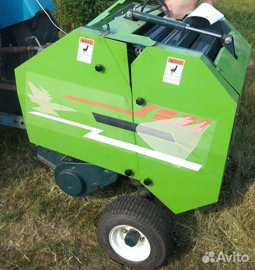 Пресс подборщик рулонный