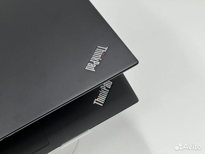 Ультрабук Lenovo thinkPad T490s i7-8565U/16/256
