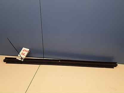 Накладка стекла передней правой двери Mercedes GLC
