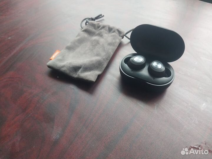 Беспроводные наушники lenovo