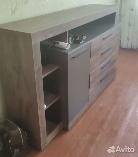 Тумба под телевизор