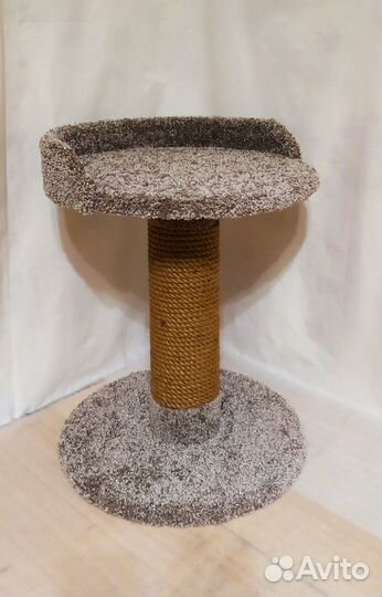 Когтеточки и домики для кошек
