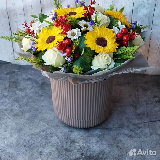 Букет с подсолнухами из мыльной основы