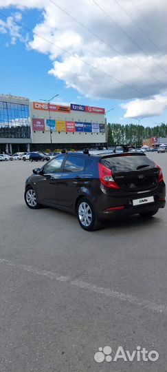 Hyundai Solaris 1.4 AT, 2015, 138 042 км