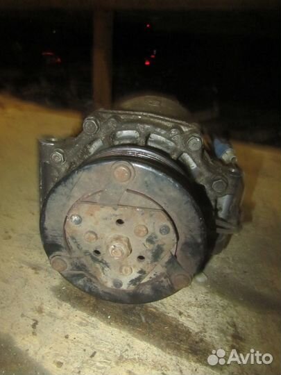 Компрессор кондиционера lancer 9 mn185570