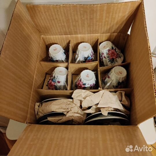 Чайные чашки с блюдцами 12 шт. Фарфор. лфз СССР