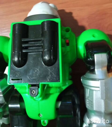 Робот интерактивный