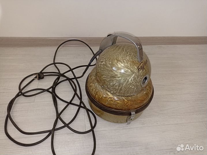 Ретро-пылесос Буран 1967г