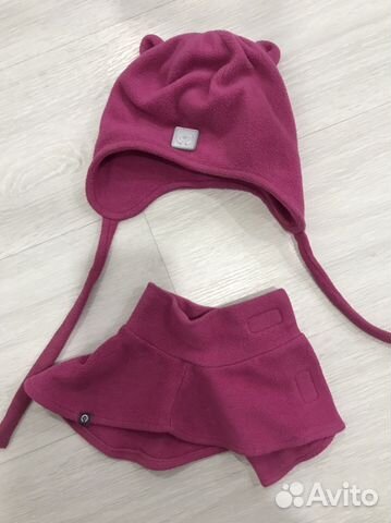 Комплект шапка и манишка для девочки