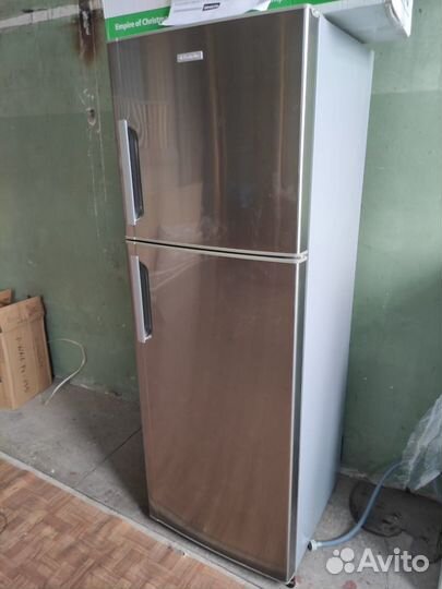 Холодильник electrolux No Frost end32310x бу