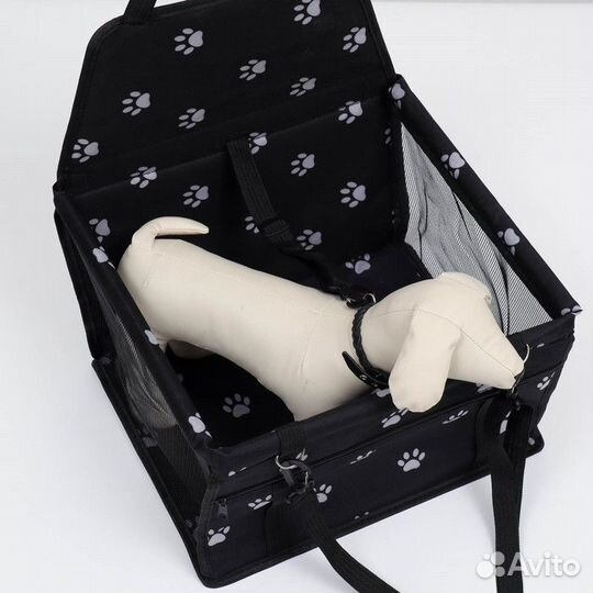 Автокресло для животных 40*30*25 см, чёрное с белы
