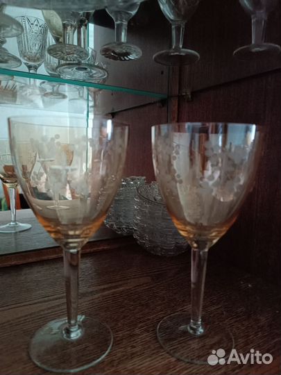Хрустальные фужеры и рюмки