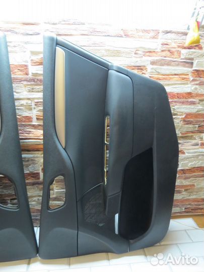 Обшивка передней двери Citroen C4 B7 2010-2016