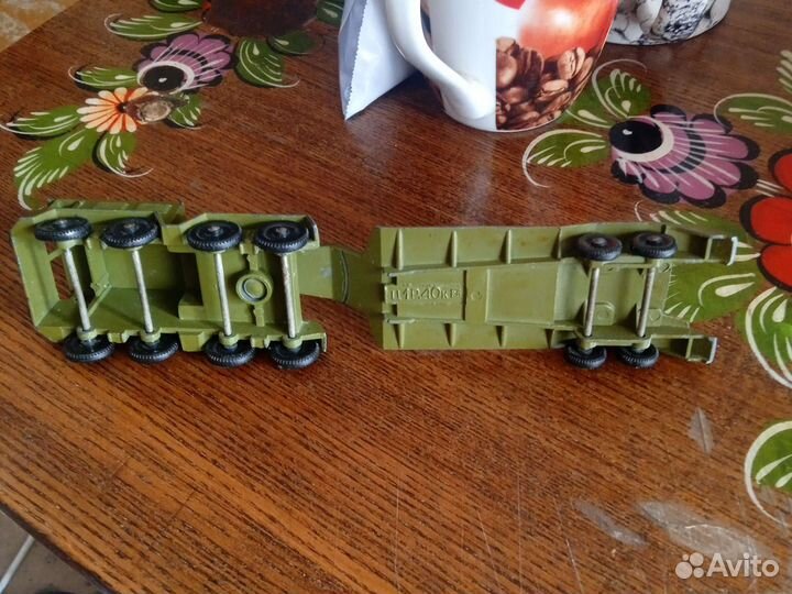 Коллекционная игрушка. Тягач с прицепом СССР