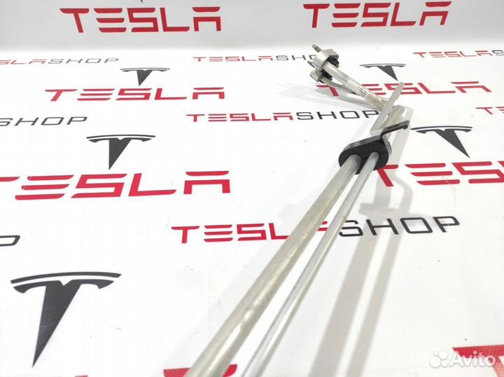 Трубка кондиционера Tesla Model X 2019