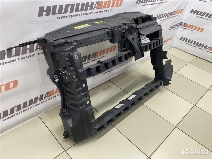 Панель передняя VW Гольф 6