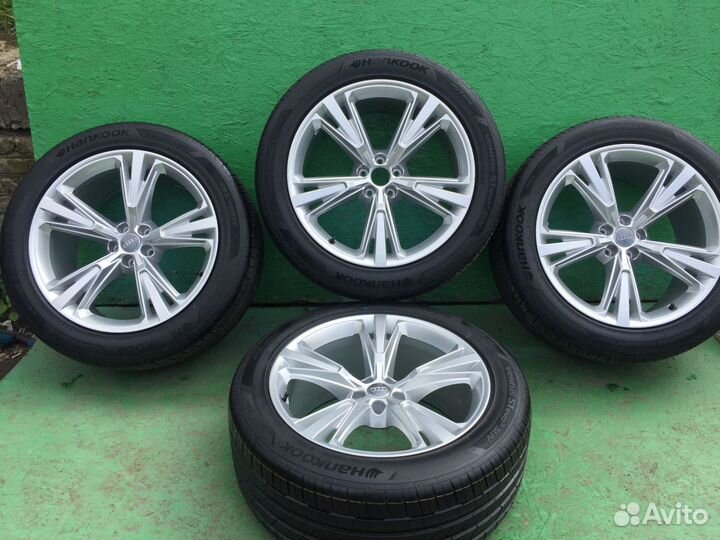 Новые оригинальные колеса Audi Q8 R21