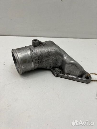 Патрубок Toyota Crown GS131 1ggze 1990