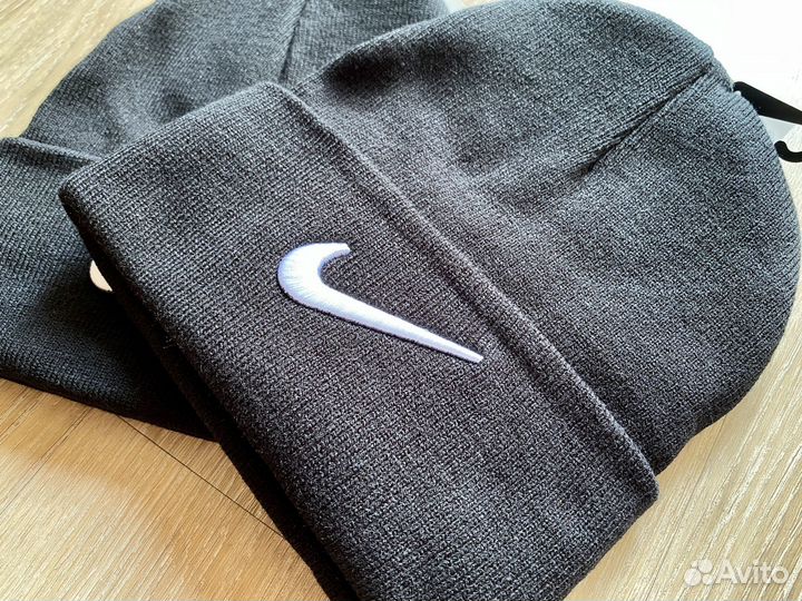 Шапка nike черная новая осень зима