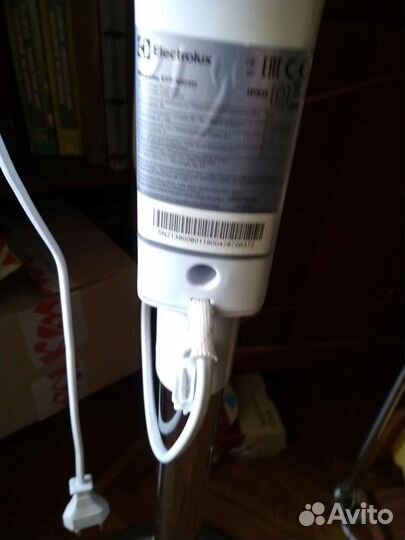 Вентилятор напольный Электролюкс EFF1003D