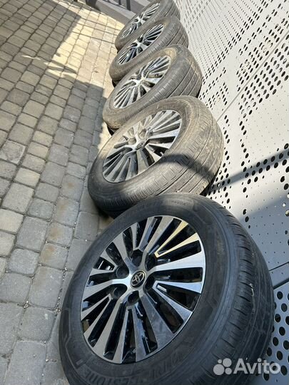 Pirelli Ice Zero FR 235/60 R17 106H