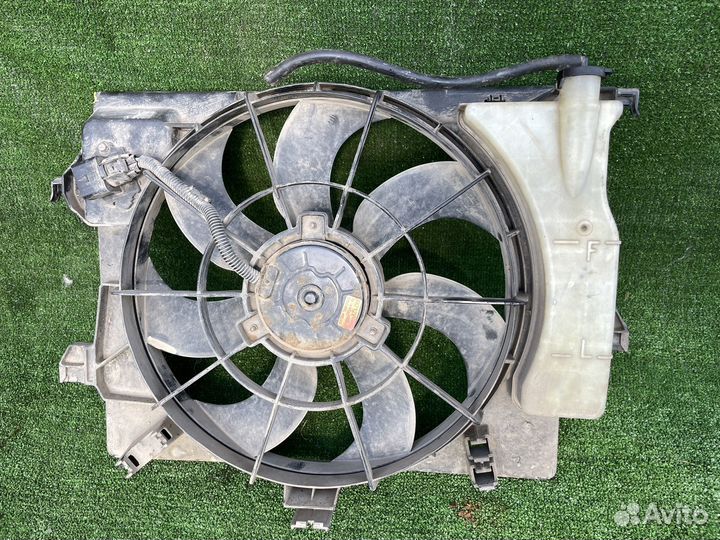 Вентилятор радиатора Hyundai Solaris 1