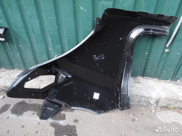 Крыло заднее левое боковина Пежо 307