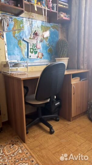 Письменный стол