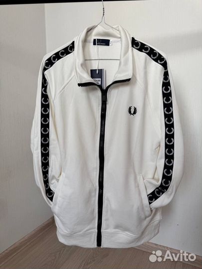 Олимпийка мужская Fred Perry белая