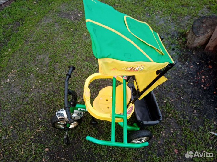 Детский трехколесный велосипед б/у