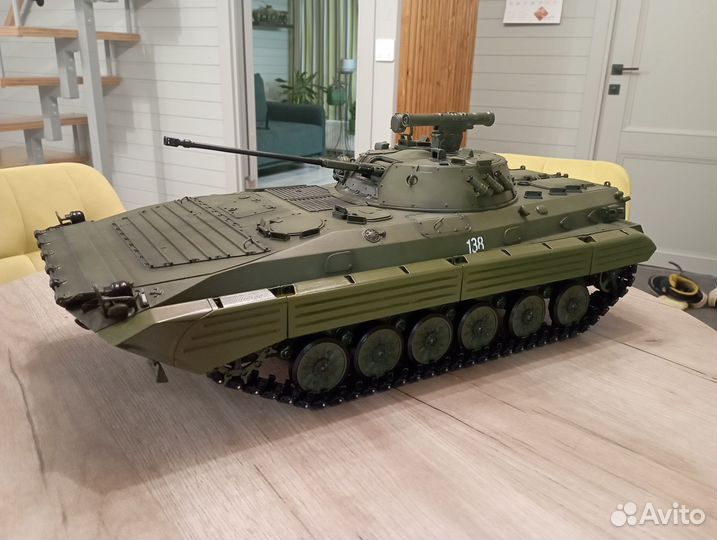 Радиоуправляемая модель бмп-2 масштаб 1/12