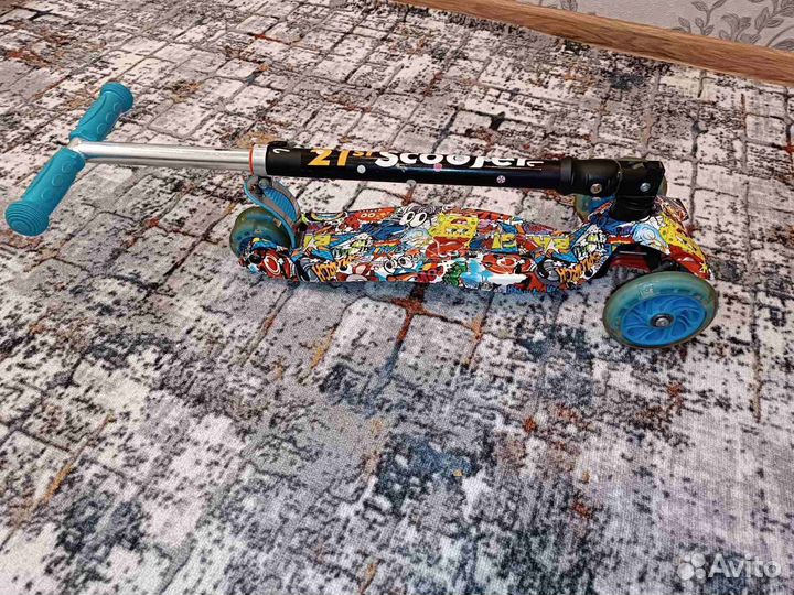 Самокат детский трехколесный