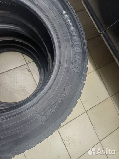 Yokohama Ice Guard Stud IG35 215/65 R16 65Z